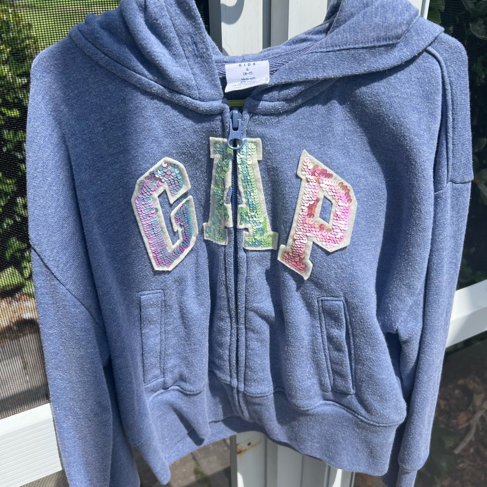 GAP HOODIE ZIP UP KIDS SIZE 6/7